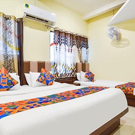 Fabexpress Poonam Palace Ahmedabad Ngoại thất bức ảnh