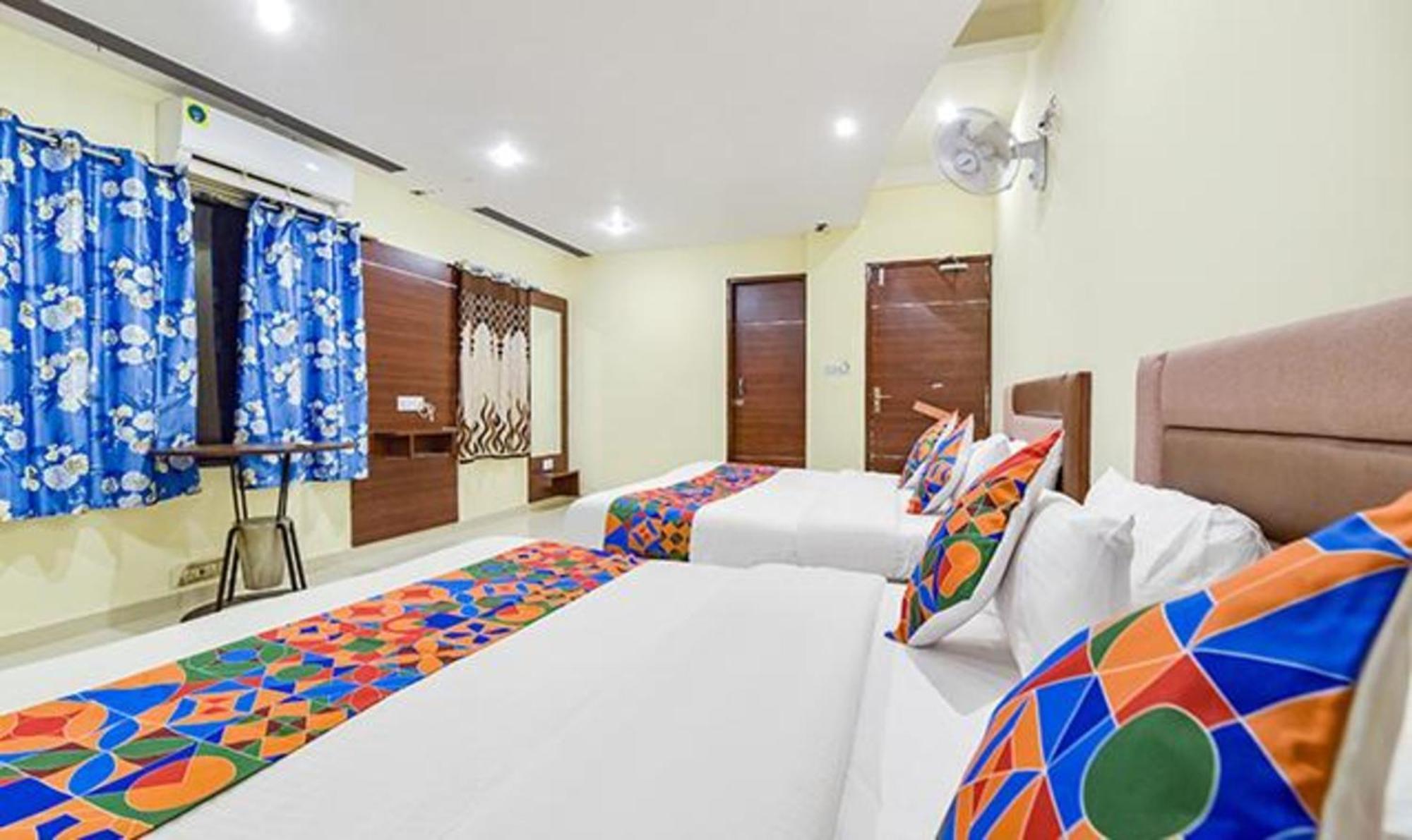 Fabexpress Poonam Palace Ahmedabad Ngoại thất bức ảnh