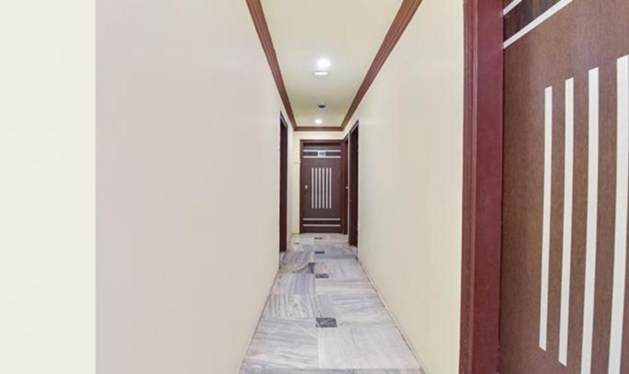 Fabexpress Poonam Palace Ahmedabad Ngoại thất bức ảnh