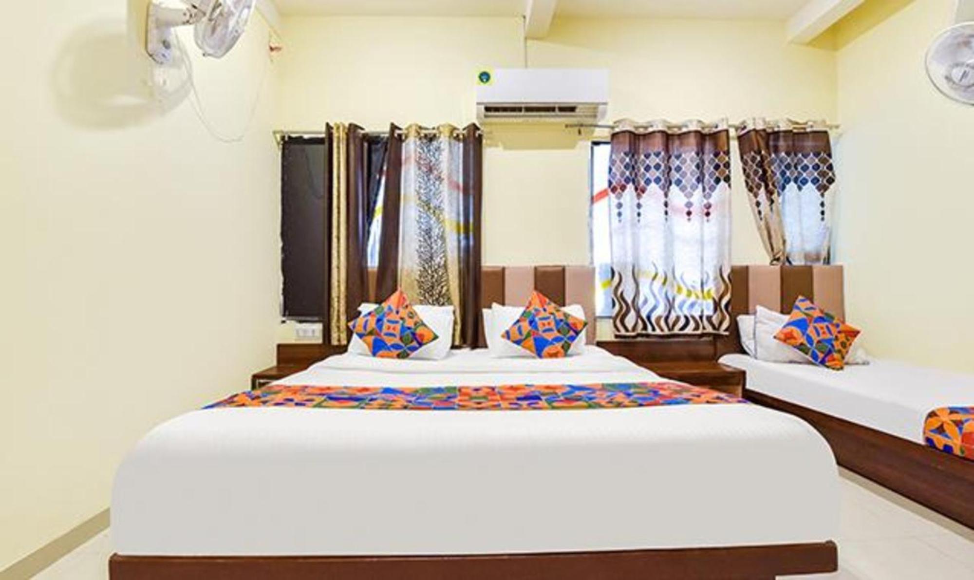 Fabexpress Poonam Palace Ahmedabad Ngoại thất bức ảnh