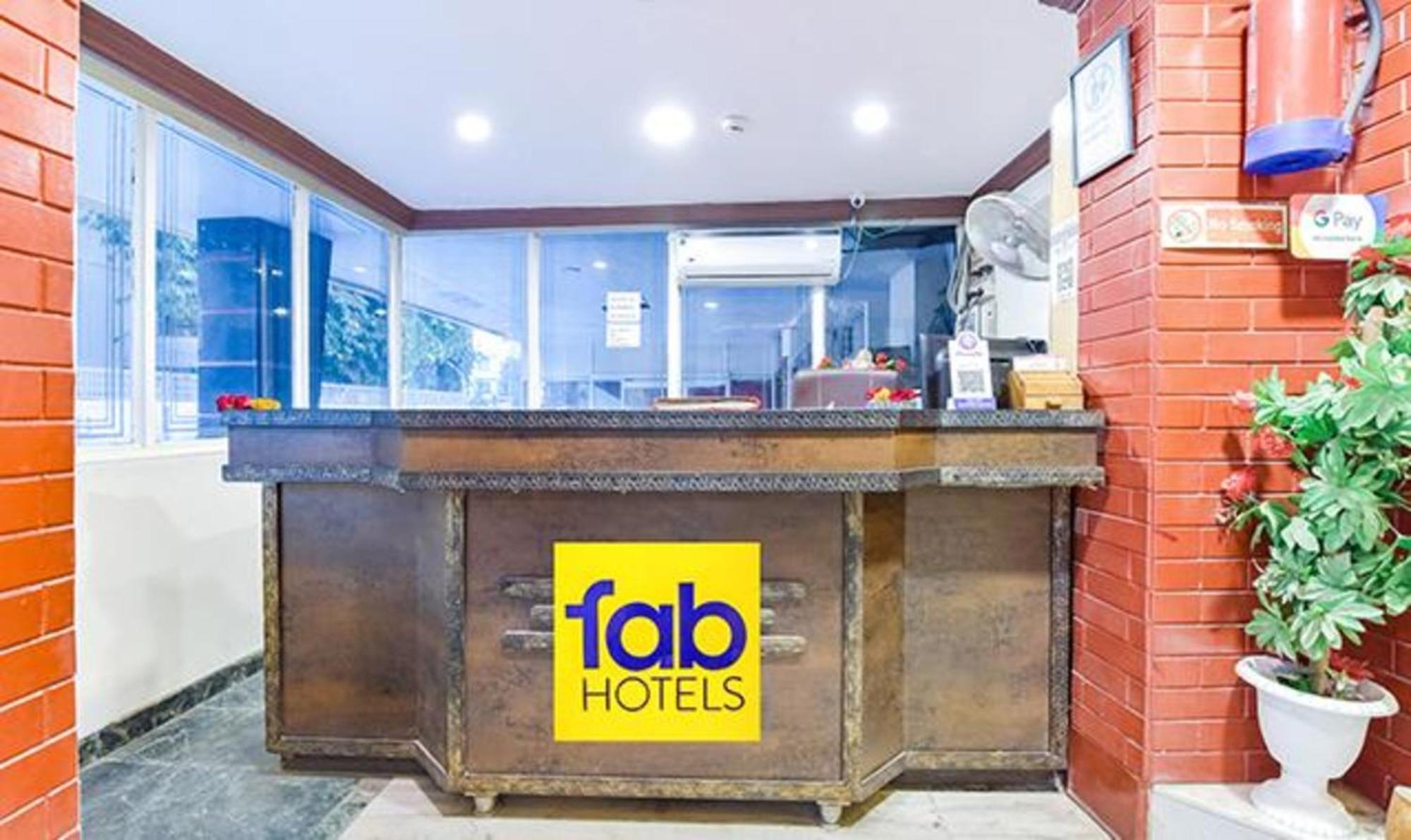 Fabexpress Poonam Palace Ahmedabad Ngoại thất bức ảnh